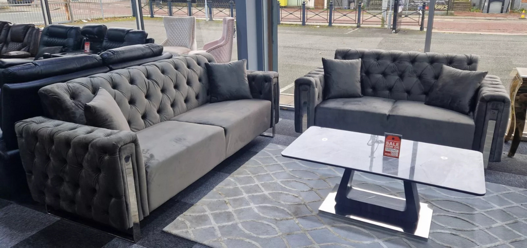 🛋️ Tuxedo Sofa Set