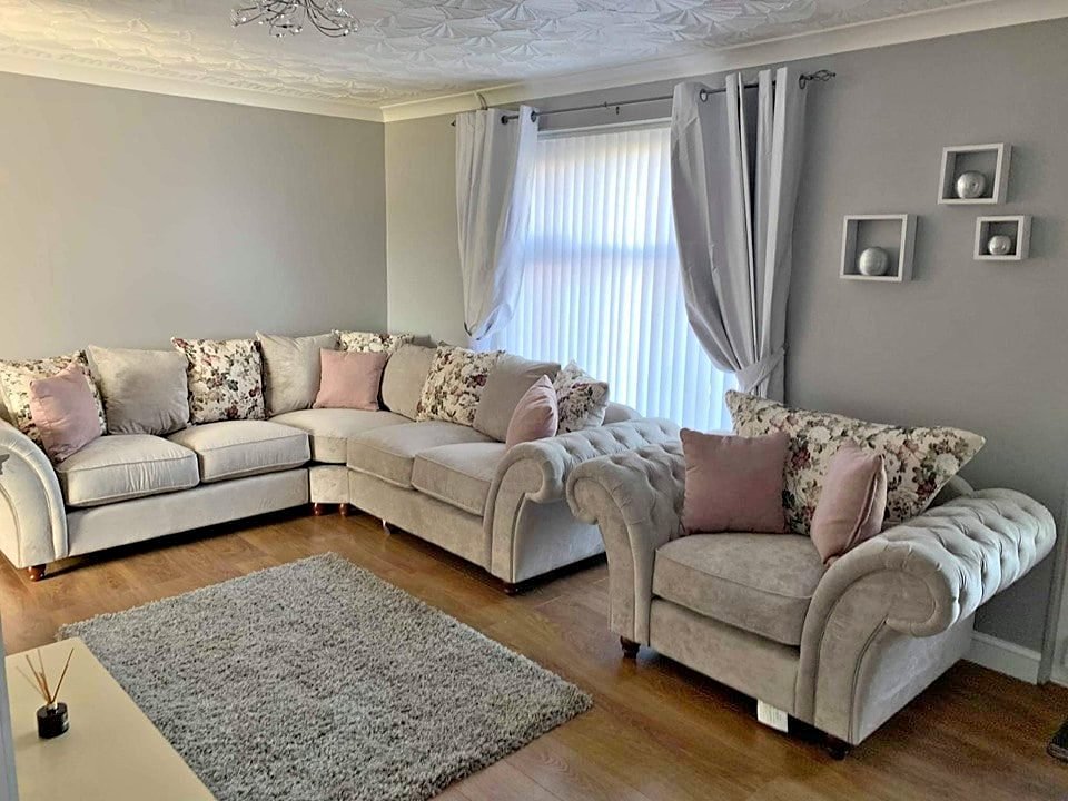 🛋️ Nicole Sofa Set