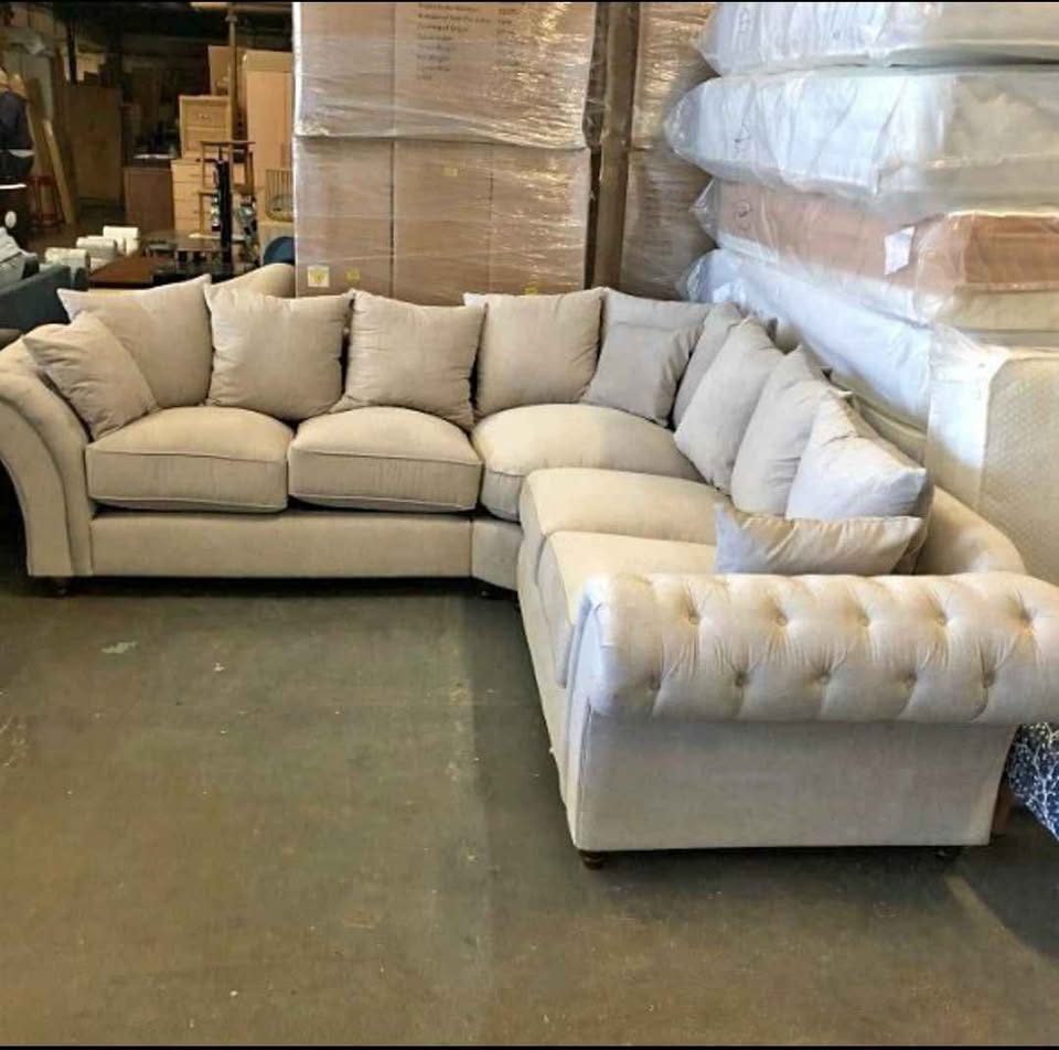 🛋️ Nicole Sofa Set
