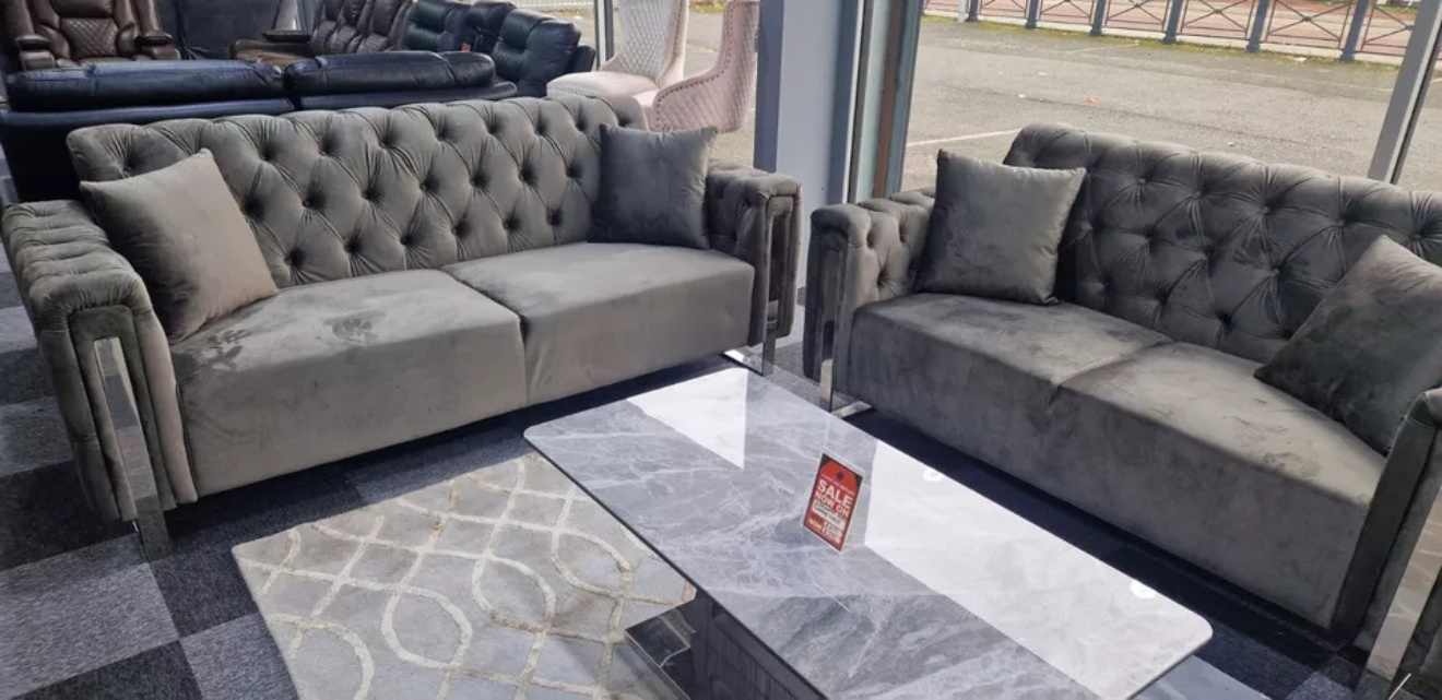 🛋️ Tuxedo Sofa Set