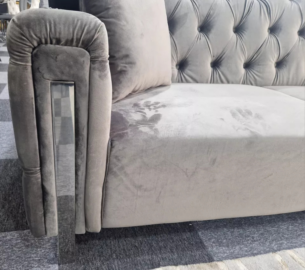 🛋️ Tuxedo Sofa Set