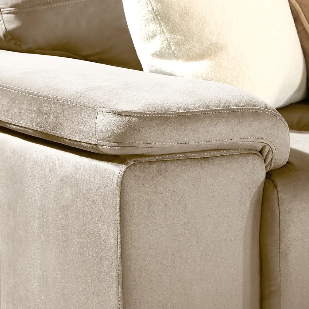 🛋️ Kansas Sofa