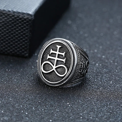 Signet Ring for Men Black Square Top Stainless Steel Finger Band Gothic Rings