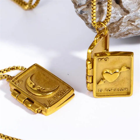 Photo Frame Album Lock Pendant Necklace White Shell Butterfly Angel Choker Jewelry