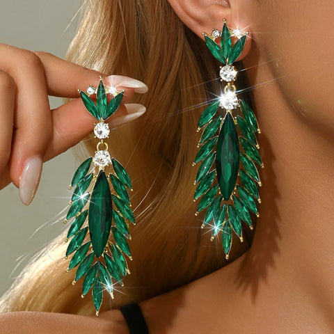 Elegant & super sparkling earrings dinner parties