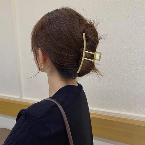 Korean Metal Geometric Hair Claws Barrettes Elegant Hair Clips Crab Hollow Out Hairpin