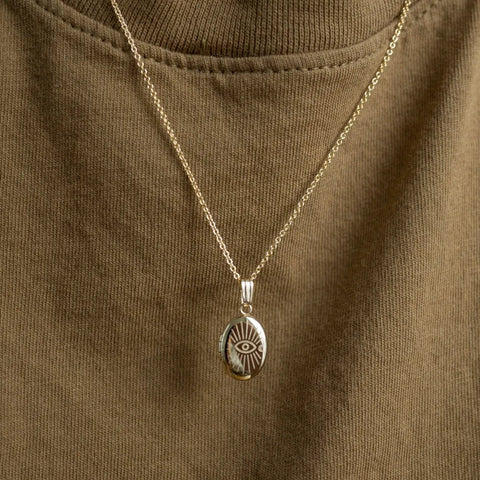 Photo Frame Album Lock Pendant Necklace White Shell Butterfly Angel Choker Jewelry