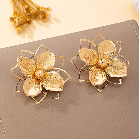 Women's Hollow Flower Earrings