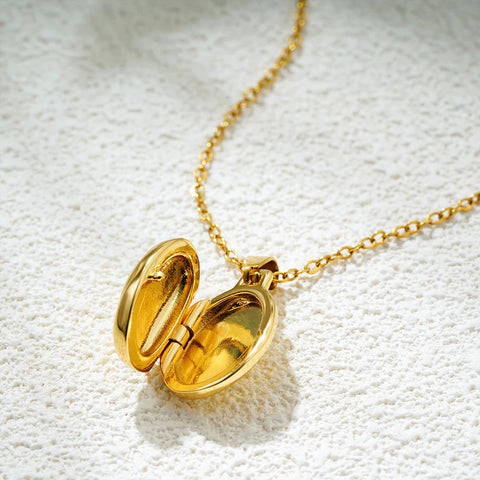 Photo Frame Album Lock Pendant Necklace White Shell Butterfly Angel Choker Jewelry