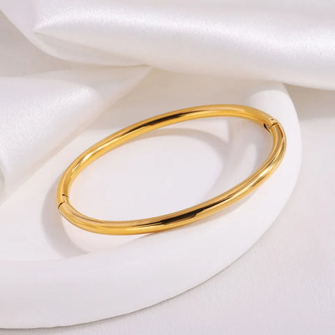 Stainless Steel Fashionable 18K Gold Plated Hollow Bracelet