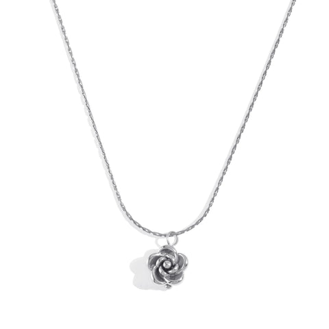 Delicate Rose Pendant Necklace for Women Romantic Love Gift Hypoallergenic Jewelry Gift