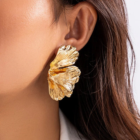 Women's Exaggerated Retro Ginkgo Leaf Dangle Earrings