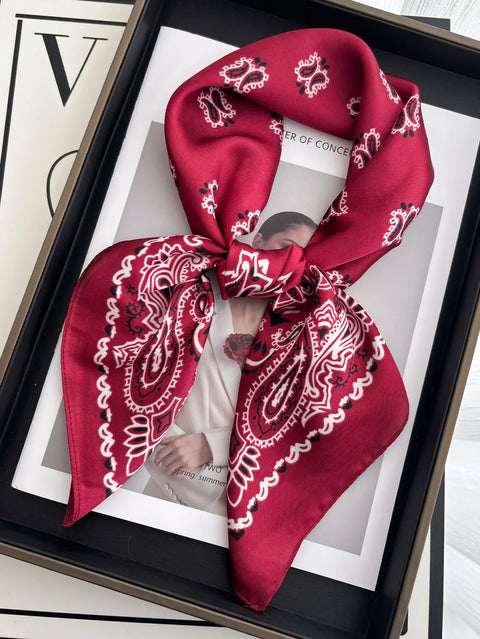 Vintage Chain Print Satin Square Scarf Soft Lightweight Women’s Fashion Accessory