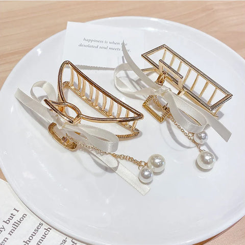Korean Metal Geometric Hair Claws Barrettes Elegant Hair Clips Crab Hollow Out Hairpin