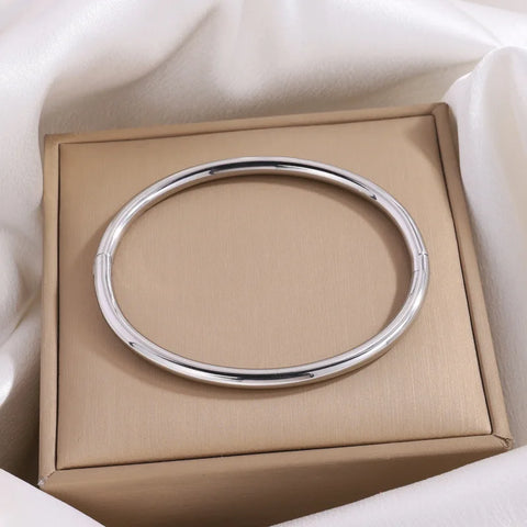 Stainless Steel Fashionable 18K Gold Plated Hollow Bracelet