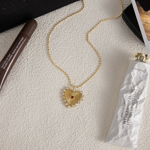 Stainless Steel Heart Pendant Necklace with Shiny Zircon for Women 18k Gold Plated