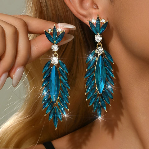 Elegant & super sparkling earrings dinner parties