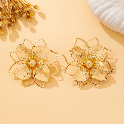 Women's Hollow Flower Earrings
