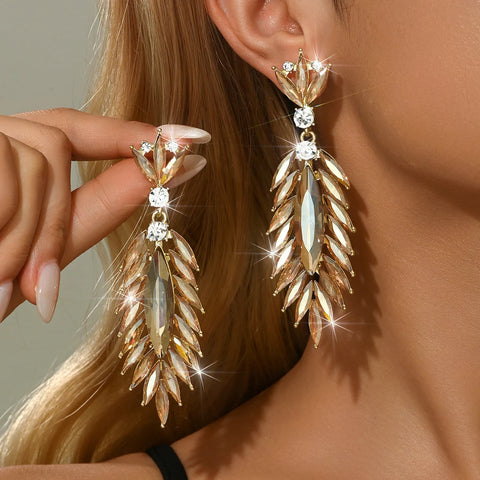 Elegant & super sparkling earrings dinner parties