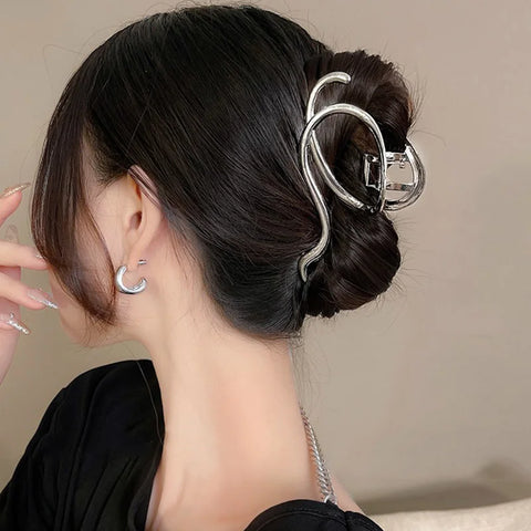 Korean Metal Geometric Hair Claws Barrettes Elegant Hair Clips Crab Hollow Out Hairpin