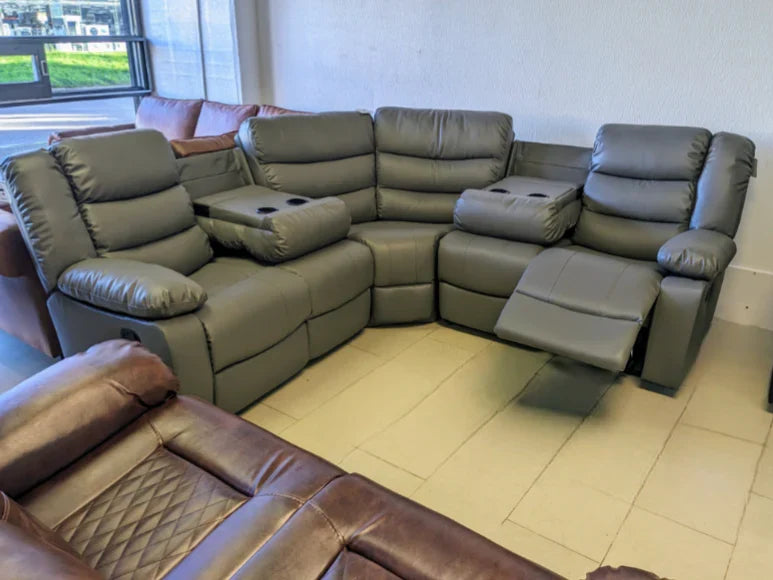 🛋️ Roma Sofa