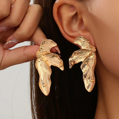 Women's Exaggerated Retro Ginkgo Leaf Dangle Earrings