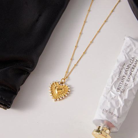 Stainless Steel Heart Pendant Necklace with Shiny Zircon for Women 18k Gold Plated