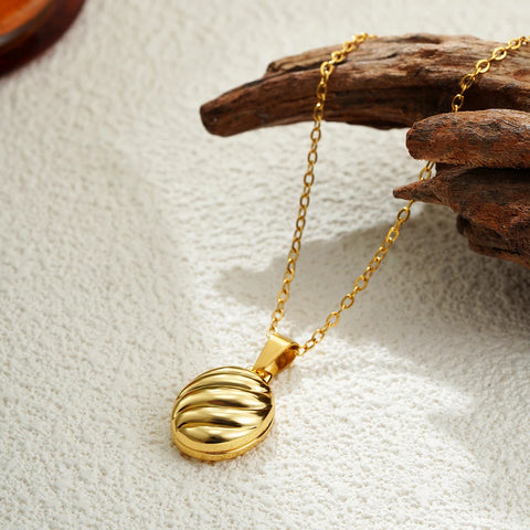 Photo Frame Album Lock Pendant Necklace White Shell Butterfly Angel Choker Jewelry