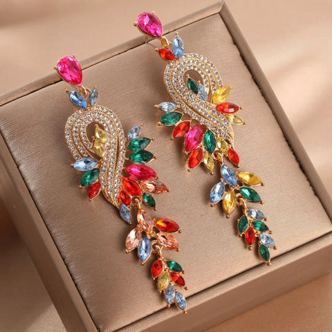 Women's fashionable tassel leaf earrings with retro phoenix pattern design