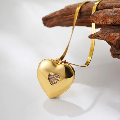 Photo Frame Album Lock Pendant Necklace White Shell Butterfly Angel Choker Jewelry