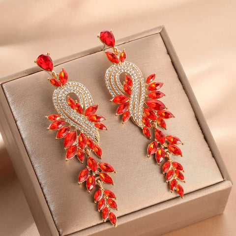 Women's fashionable tassel leaf earrings with retro phoenix pattern design