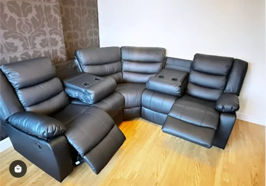 🛋️ Roma Sofa
